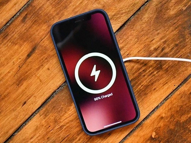 平远苹果手机维修分享iPhone 12可以随便充电吗 
